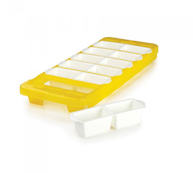 SNIPS ICE CUBE TRAY- BLUE OR YELLOW - 30 x 11.50 x 2.80CM