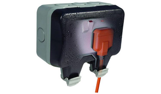 NEXUS WP22-01 2 WEATHERPROOF DOUBLE SWITCHED SOCKET