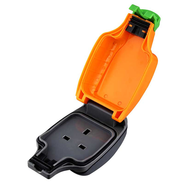 BG MASTERPLUG WEATHERPROOF SOCKET