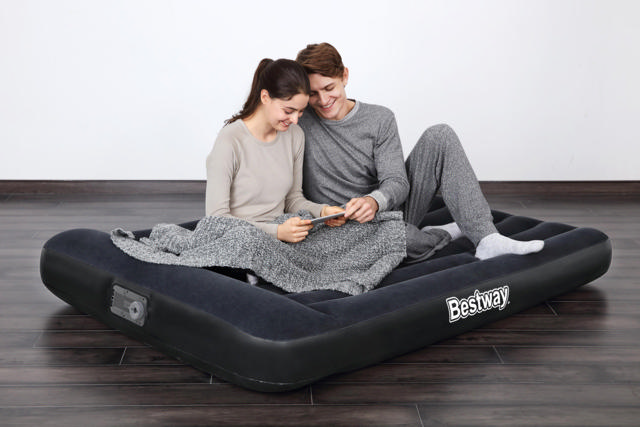 BESTWAY 67462 PREMIUM AIR BED 191X137X30CM WITH PUMP