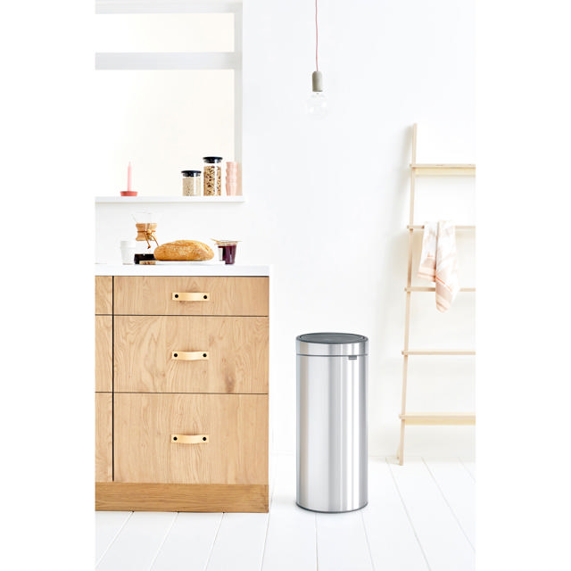 BRABANTIA TOUCH ΚΑΔΟΣ ΑΠΟΡΡΙΜΑΤΩΝ 30L -ΜΑΤ ΑΤΣΑΛΙ