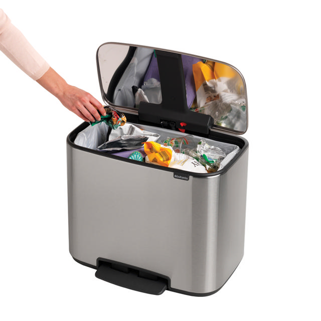 BRABANTIA PEDAL BIN, WITH 1 INNER BUCKET, 36 LITRES - MATT STEEL FINGERPRINT PROOF