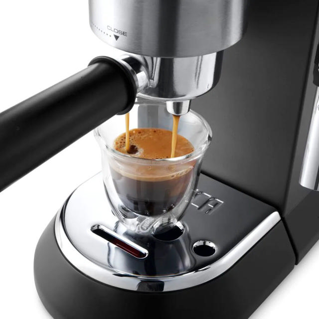 DELONGHI EC685.BK DEDICA ESPRESSO MAKER15 BAR 1300W