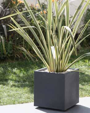 EDA PLASTIC POT SQUARE 40X40X44CM, 31LT-13730-ANTHRACITE