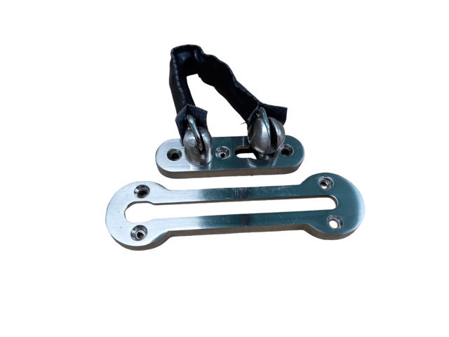 FRONT DOOR CHAIN D-033