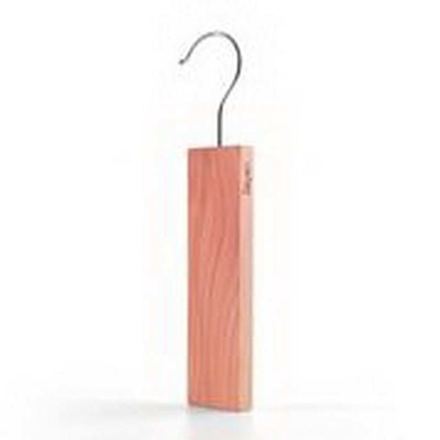 RAYEN CEDAR HANGERS 4U