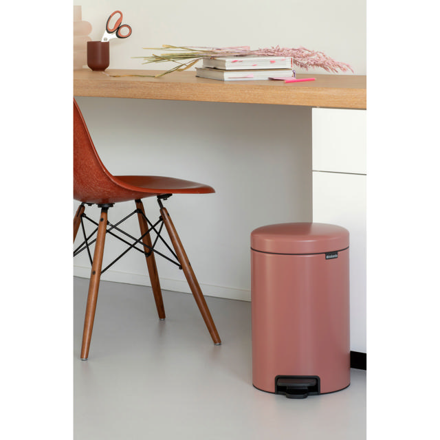 BRABANTIA NEW ICON ΚΑΔΟΣ ΑΠΟΡΡΙΜΑΤΩΝ ΠΕΝΤΑΛ 12L ΑΝΟΙΧΤΟ ΡΟΖ