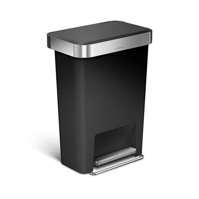 SIMPLEHUMAN PLASTIC RECTANGULAR STEP CAN BLACK 45L