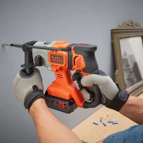 BLACK & DECKER BCD900M1K-QW HAMMER DRILL 18V 1,6J SDS+