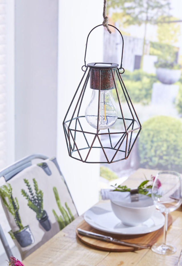 LUXFORM LIGHTING SOLAR INDUSTRIAL LANTERN DUSSELDORF