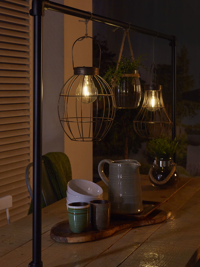 LUXFORM LIGHTING SOLAR INDUSTRIAL LANTERN MANCHESTER