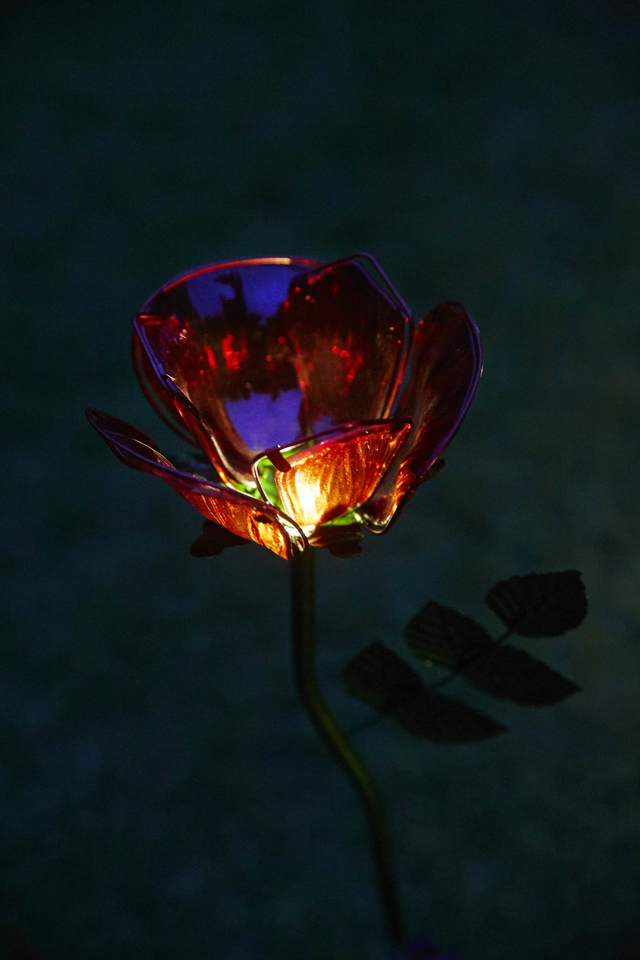 LUXFORM LIGHTING SOLAR FLOWER ROSE