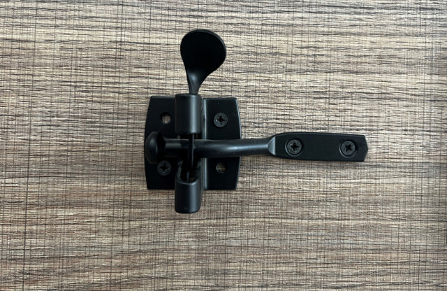 MEDIUM AUTOGATE LATCH BLACK