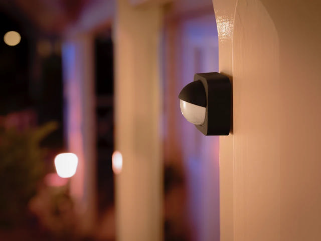 PHILIPS HUE ΛΑΜΠΤΗΡΑΣ OUTDOOR MOTION SENSOR