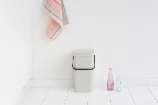 BRABANTIA SORT & GO WASTE BIN 12L LIGHT GREY