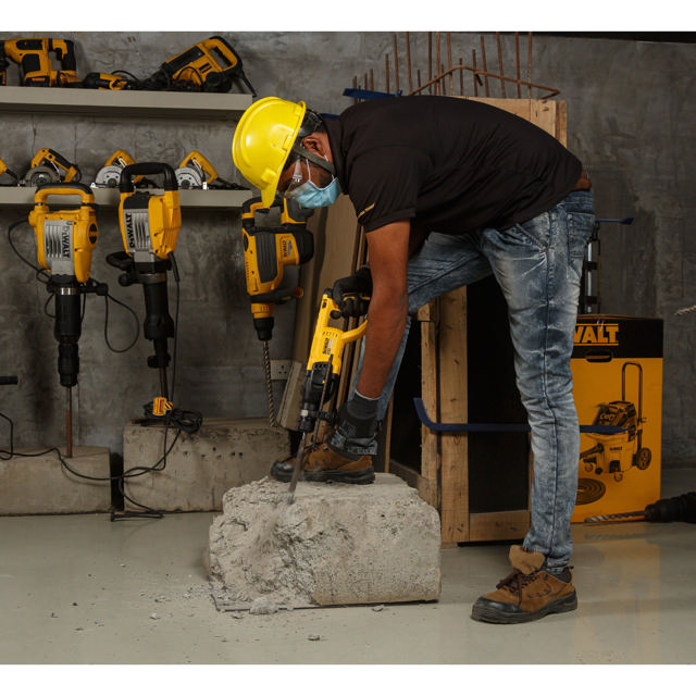 DEWALT DCH133NT-XJ HAMMER DRILL 18V SDS-PLUS