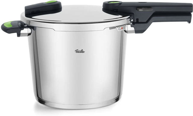 FISSLER VITAQUICK PRESSURE COOKER WITH STEAMER 6L