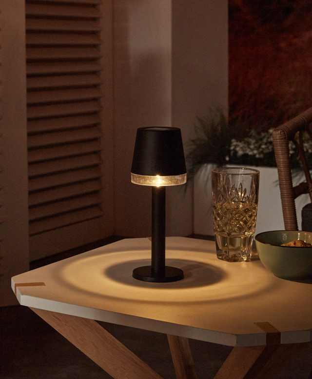 LUXFORM LIGHTING CALA D'OR TABLE SOLAR LIGHT