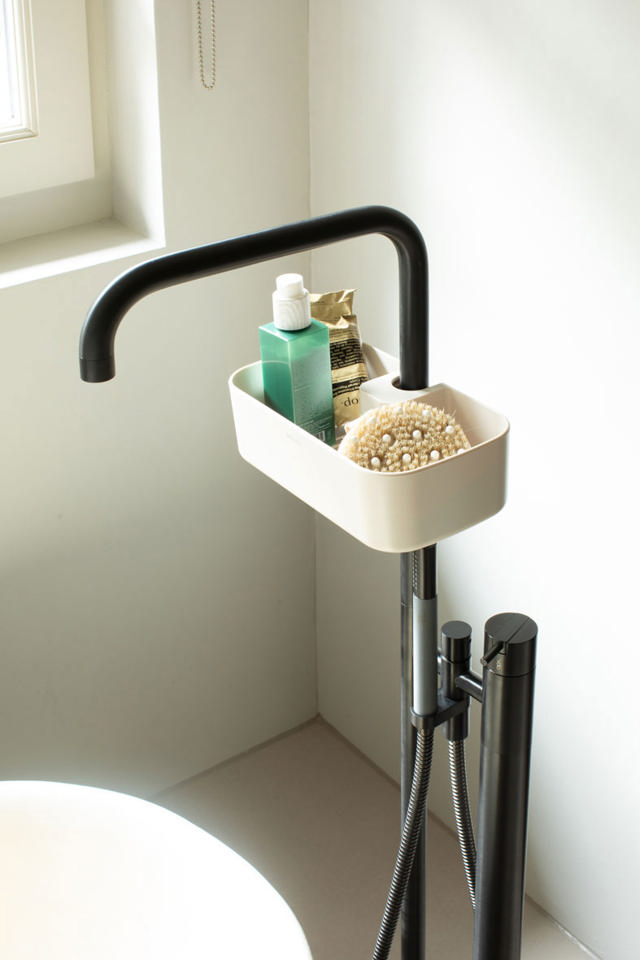 BRABANTIA RENEW SHOWER CADDY BEIGE