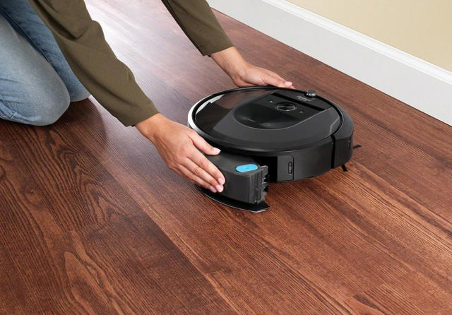 iROBOT i817840 ROOMBA i8 VACUUM AND MOP