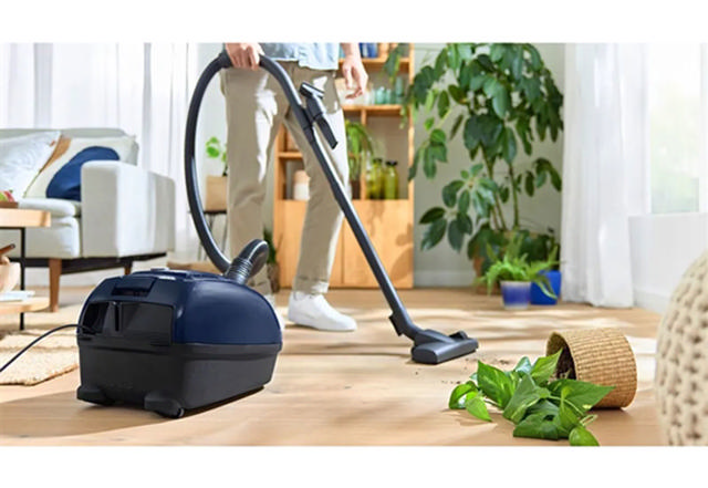 BOSCH BGL38BU1 BAG VACUUM CLEANER 600W 4L