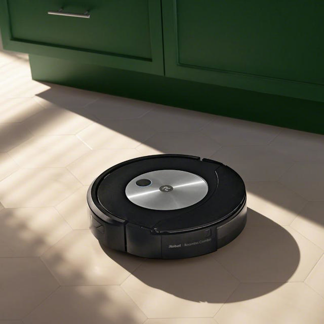 ROOMBA COMBO J7 ROBOT VACUUM AND MOP