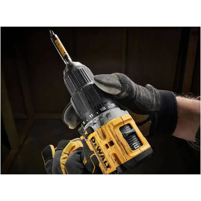 DEWALT 18V HAMMER DRILL 2X5AH