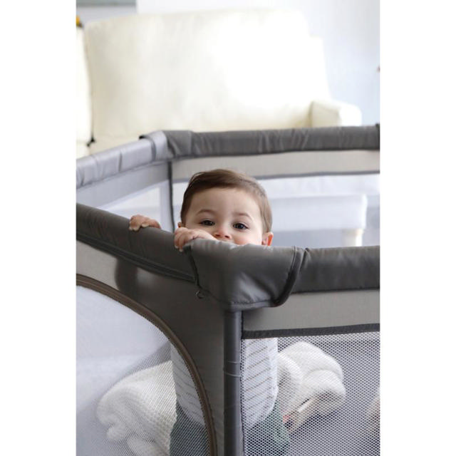 DREAMBABY EXPLORE PLAYPEN - TAUPE