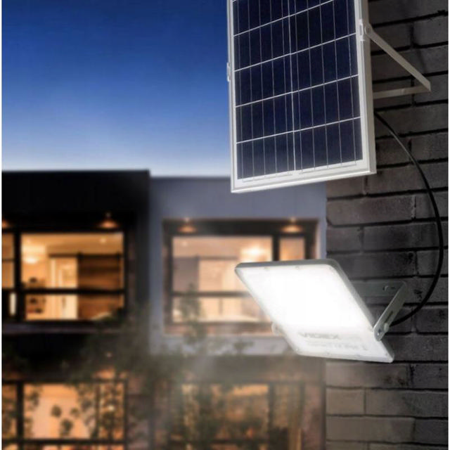 VIDEX LED SOLAR STAND ALONE FLOODLIGHT 100W